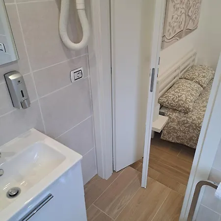 Casa Borghesia, Luminosa Nel Cuore Autentico Di Napoli - Sanita Lejlighed *