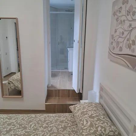 Casa Borghesia, Luminosa Nel Cuore Autentico Di Napoli - Sanita Napoli